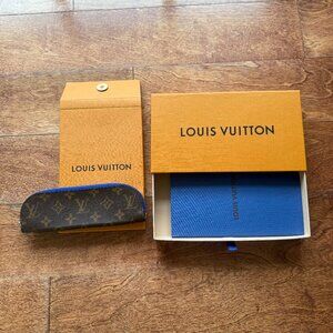 Louis Vuitton Charlotte Pencil Case LV & Notebook
